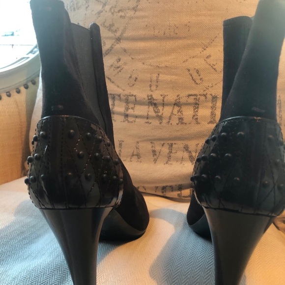 Tod’s dark brown suede boots in size 38 - Picture 3 of 5